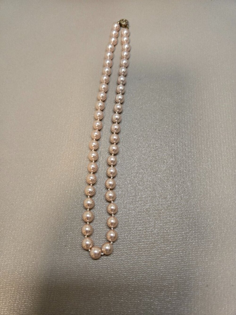 Light Pink Faux Pearl Beads Necklace w Ornate Gold-Tone Clasp
